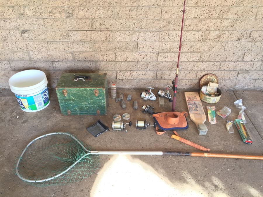 Huge Fishing Lot With Salt Walter And Fresh Water Lures, Reels, Tackle Box, Pole, Net And Accessories [Photo 1]
