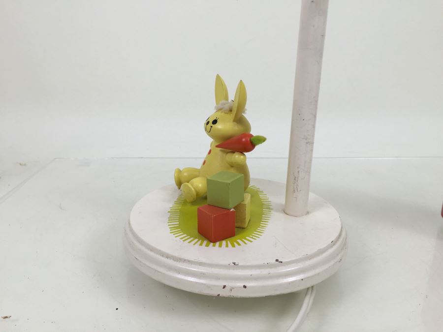 Vintage Wooden Bunny Table Lamp [Photo 9]