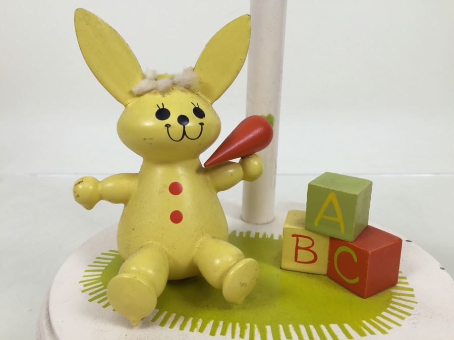 Vintage Wooden Bunny Table Lamp [Photo 2]
