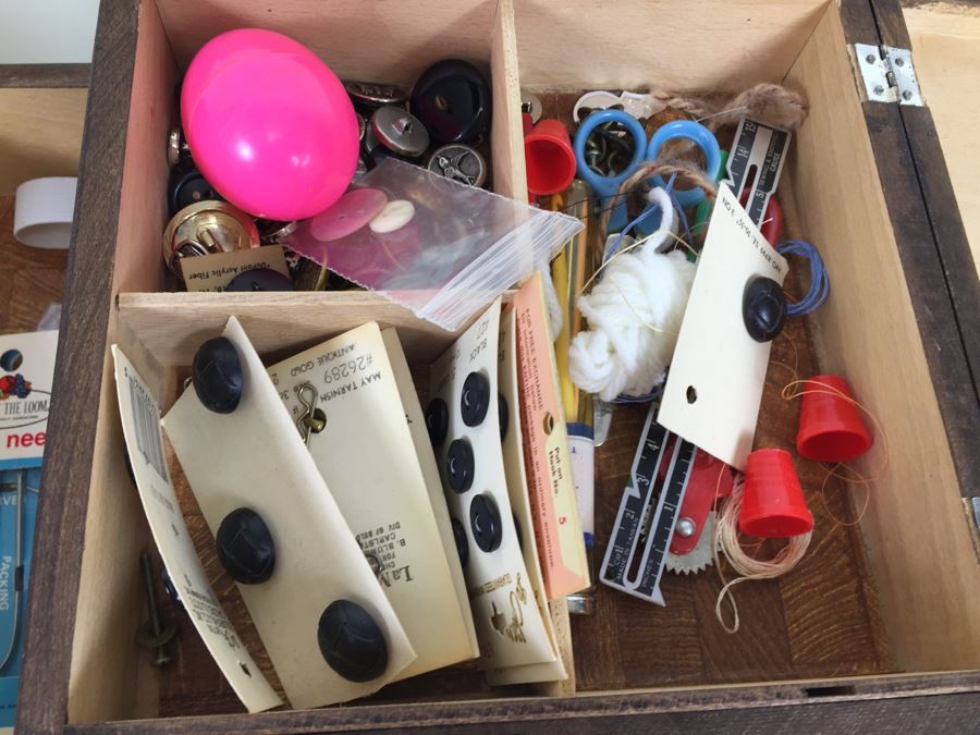 Vintage Folding Fold Out Sewing Basket Box Filled With Sewing Supplies [Photo 8]