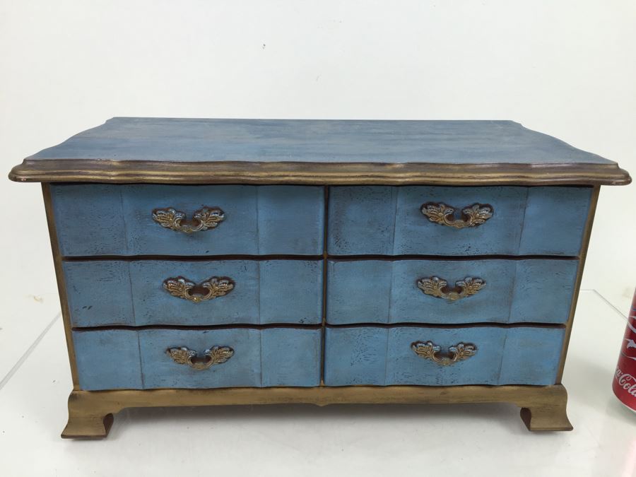 Vintage Blue And Gold Jewelry Box [Photo 4]