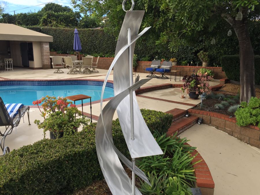 Modern Metal Sculpture On Wooden Base [Photo 2]