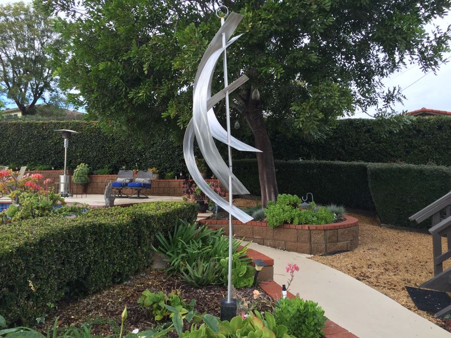 Modern Metal Sculpture On Wooden Base [Photo 4]