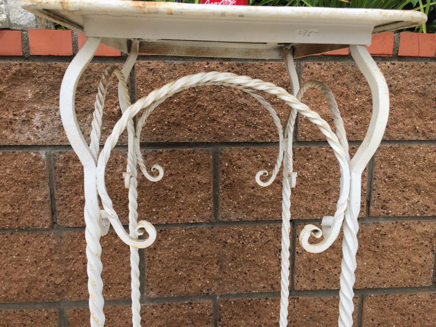 Vintage Outdoor Metal Two-Tier Table Painted White [Photo 5]