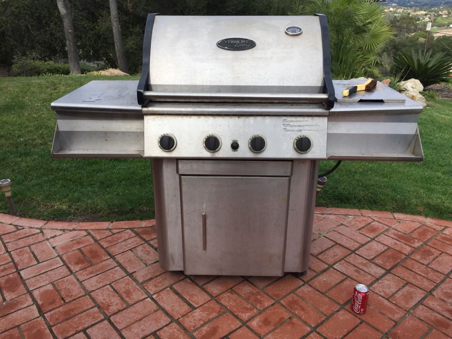 Vermont Castings Outdoor Gas Grill [Photo 1]