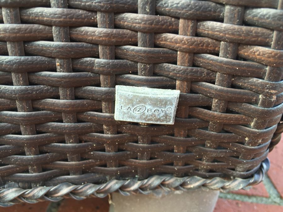 Pair Of La Z Boy Reclining Outdoor Patio Chairs [Photo 13]