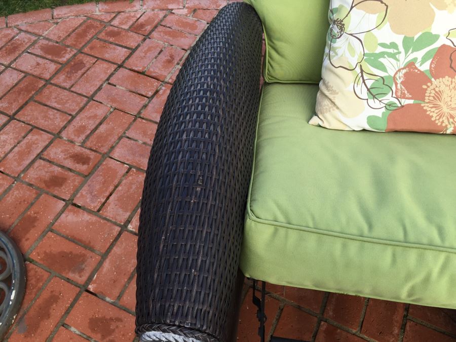 Pair Of La Z Boy Reclining Outdoor Patio Chairs [Photo 12]