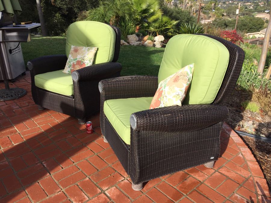 Pair Of La Z Boy Reclining Outdoor Patio Chairs [Photo 4]