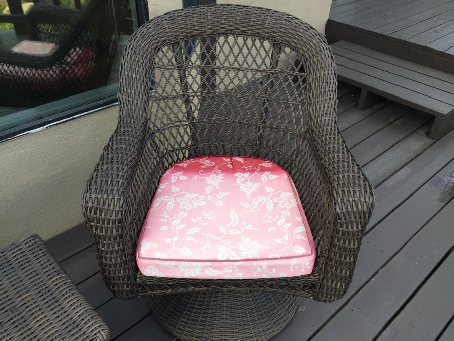 Outdoor Patio Furniture Set With Faux Wicker Chair, Swivel Chair And Table With Storage [Photo 7]