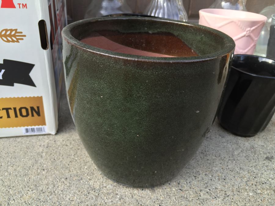 Pottery, Vase And Votive Lot [Photo 9]