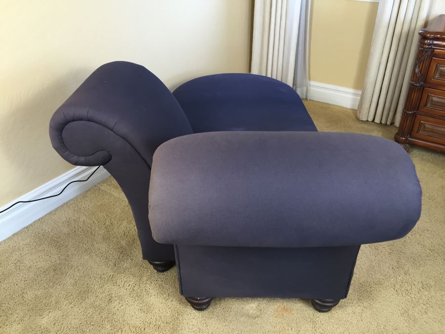 Chaise Sofa Feinting Couch With Throw Pillows And Fabric Cover [Photo 9]