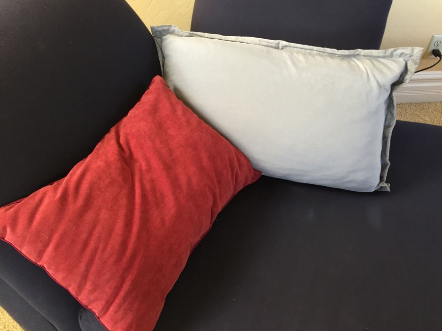 Chaise Sofa Feinting Couch With Throw Pillows And Fabric Cover [Photo 11]