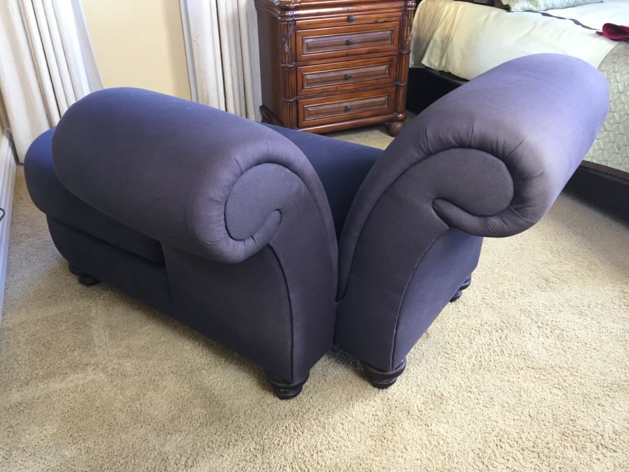 Chaise Sofa Feinting Couch With Throw Pillows And Fabric Cover [Photo 2]