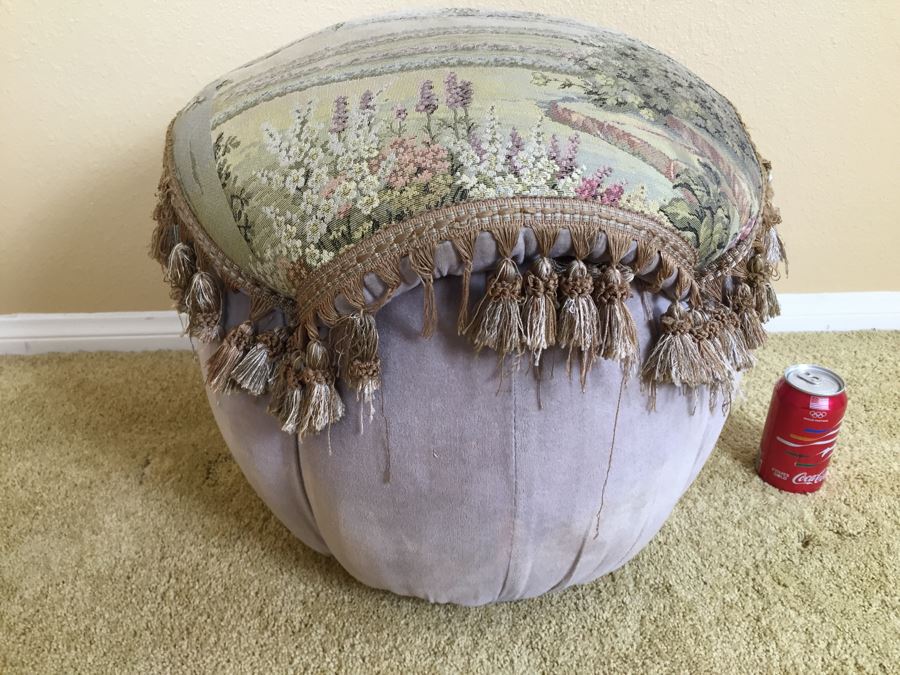 Round Upholstered Stool [Photo 3]