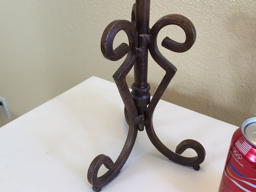 Nice Metal Table Lamp [Photo 4]