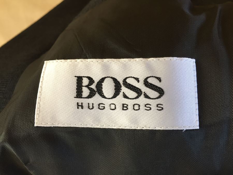 Collection Of Men's Suits [Photo 4]