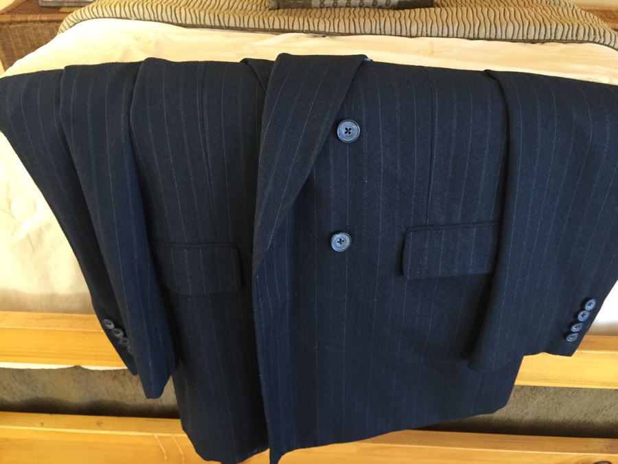 Collection Of Men's Suits [Photo 8]