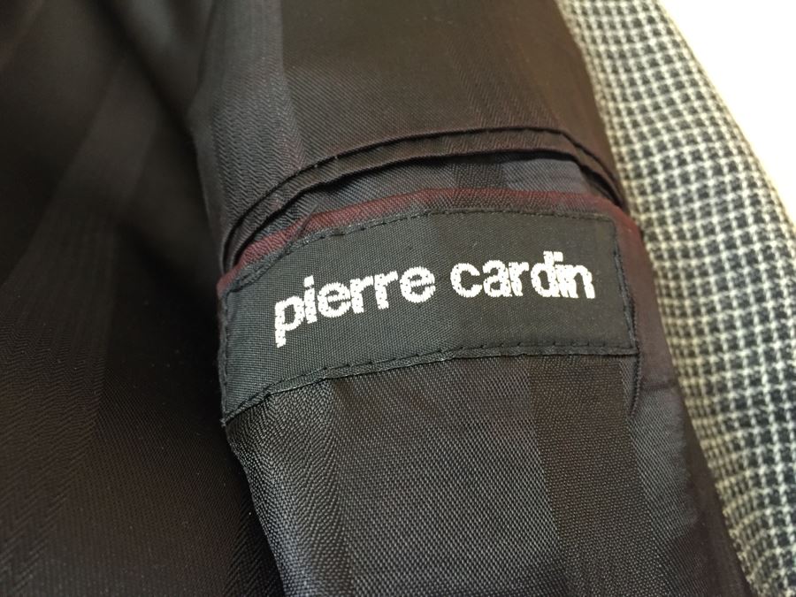 Collection Of Men's Suits [Photo 12]