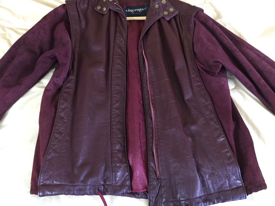 Vintage Women's Leather Jacket By Vincents Size Small [Photo 2]