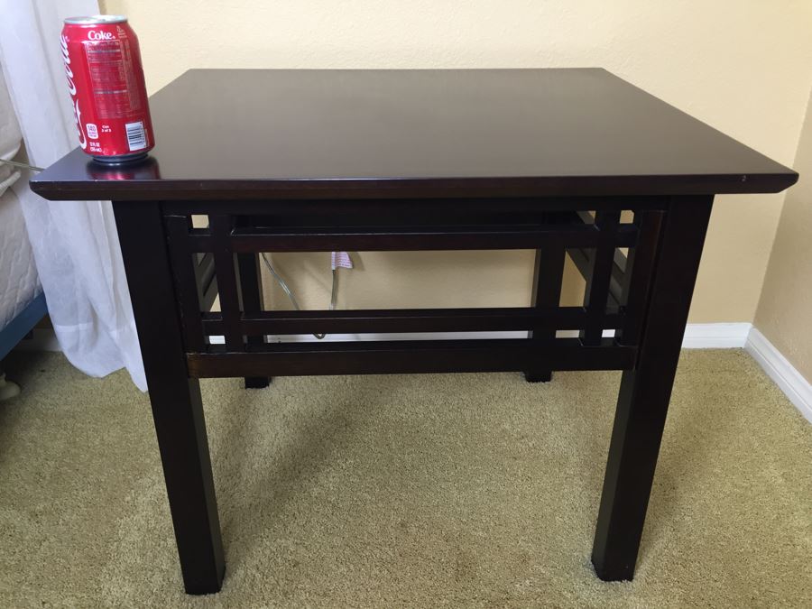 Wooden Side Table [Photo 2]