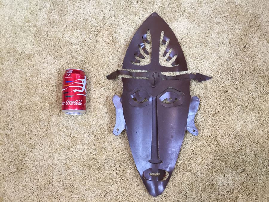 Decorative Metal Ethnic Face Wall Hanging [Photo 3]