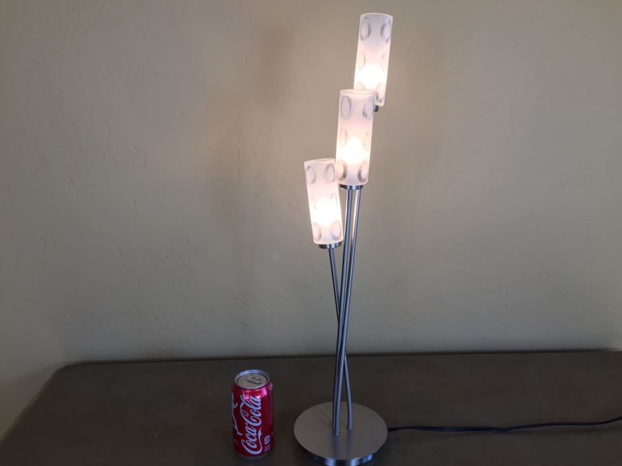 Contemporary Metal And Glass Table Lamp [Photo 5]