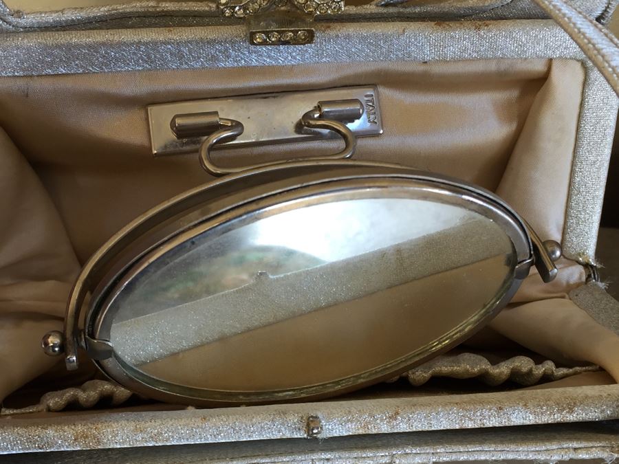 Women's Handbag Lot [Photo 3]