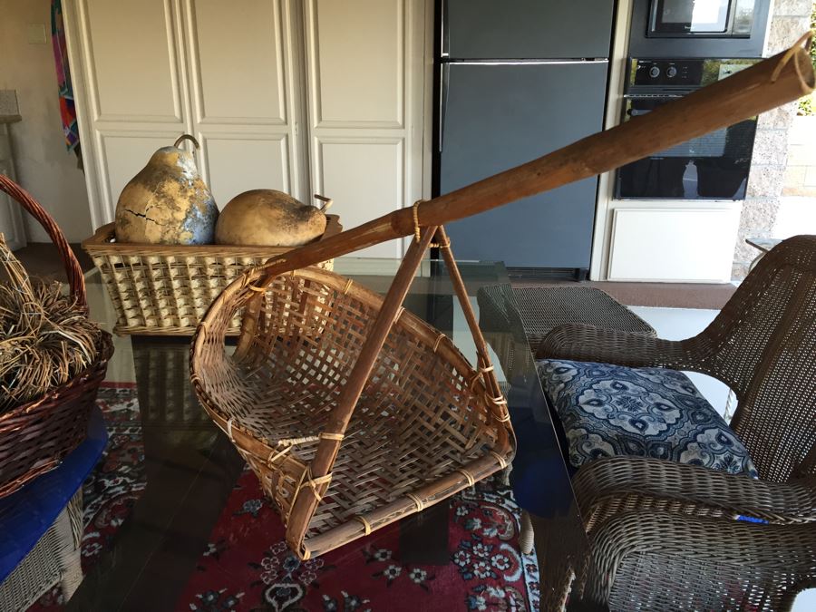 7-Piece Home Decor Lot With Baskets, Gourds And Straw Apples [Photo 6]