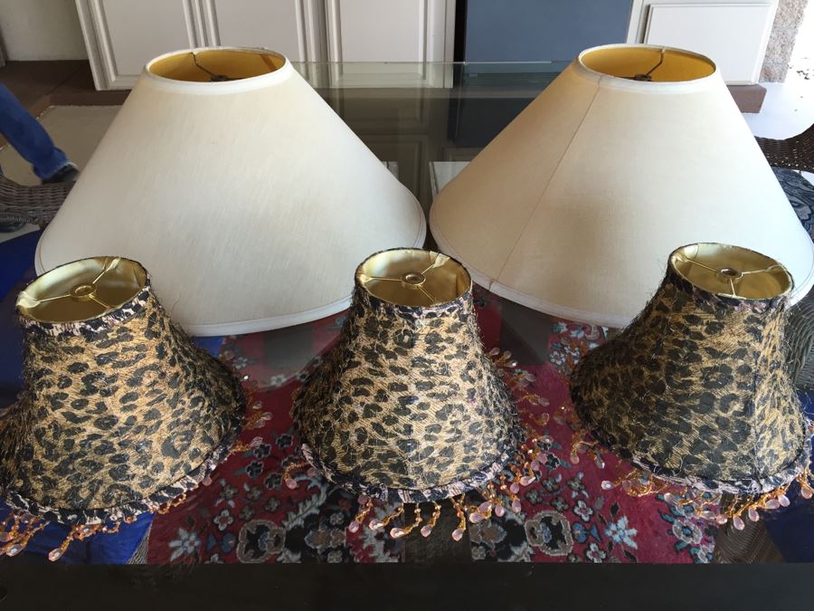 Lampshade Lot With 3 Harps