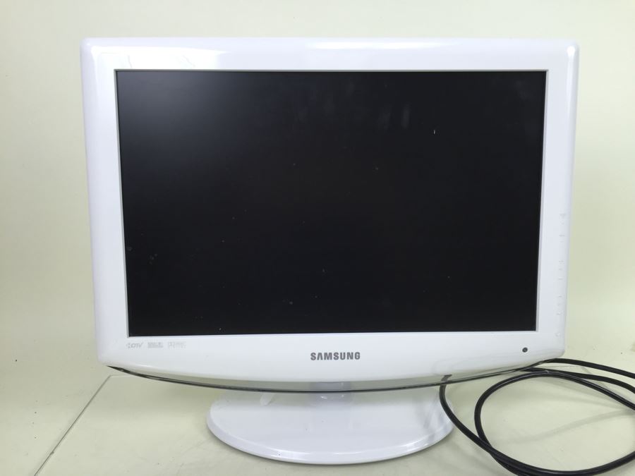 Samsung 19' LCD Monitor HD TV Television Model LN-T1954H