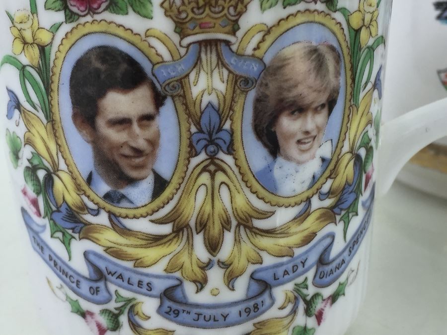 Collection Of English Royalty Commemorative Cups And Mugs [Photo 2]