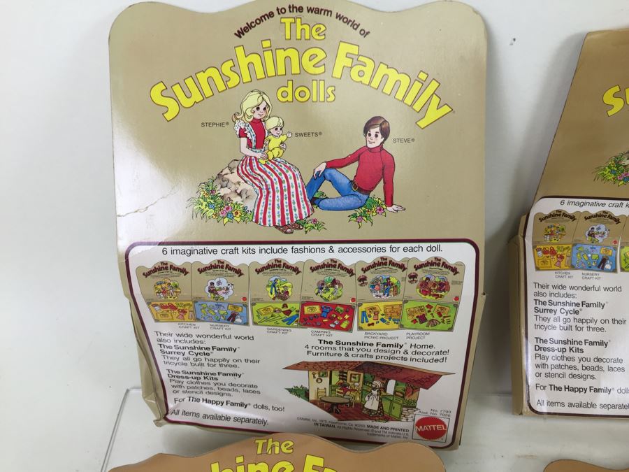 (4) The Sunshine Family Toys: Nursery Craft Kit, Camping Craft Kit, Backyard Picnic Project And Playroom Project By Mattel New In Box Vintage 1975 [Photo 16]