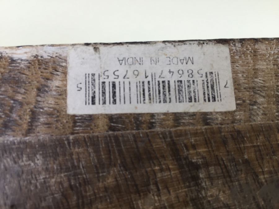 Decorative White Wall Shelf [Photo 8]