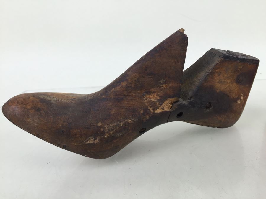 Old Hard Wood Shoe Form [Photo 4]