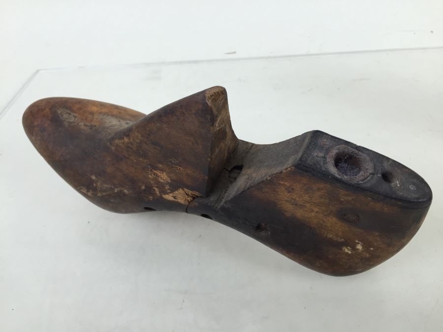 Old Hard Wood Shoe Form [Photo 5]