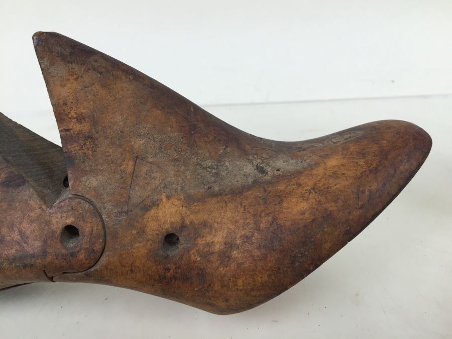 Old Hard Wood Shoe Form [Photo 8]