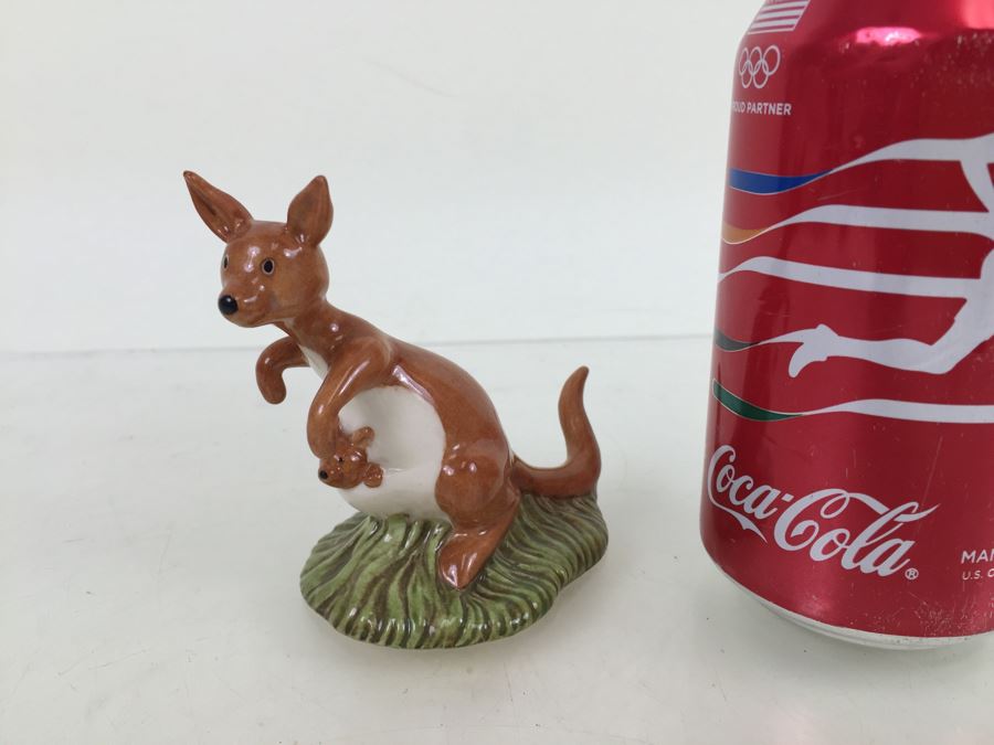 Royal Doulton The Winnie The Pooh Collection Kanga And Roo WP 8 Disney [Photo 1]