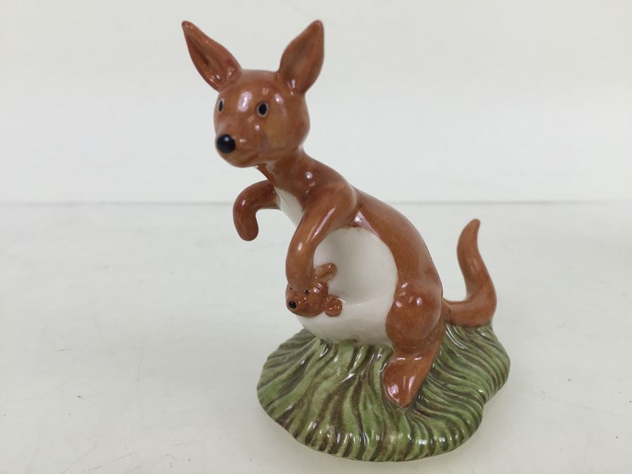 Royal Doulton The Winnie The Pooh Collection Kanga And Roo WP 8 Disney [Photo 4]