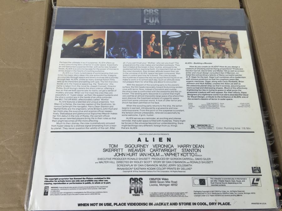 Box Filled With Vintage Laser Discs Videodiscs: Aliens, Ghost, Dirty Dancing Watch Classic Movies In Vintage Fidelity [Photo 6]