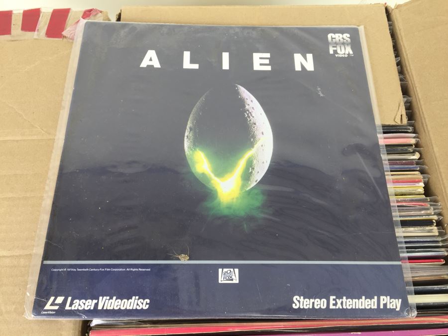 Box Filled With Vintage Laser Discs Videodiscs: Aliens, Ghost, Dirty Dancing Watch Classic Movies In Vintage Fidelity [Photo 2]