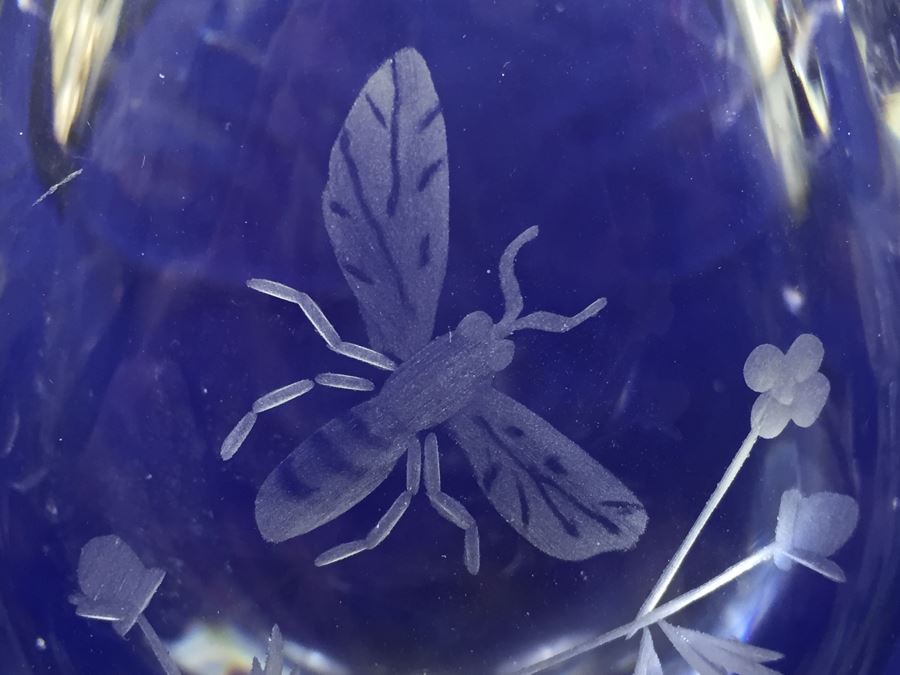 Orrefors Swedish Crystal Etched Vase With Bee And Floral Motif [Photo 5]