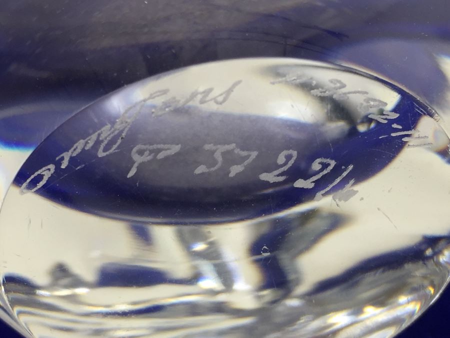 Orrefors Swedish Crystal Etched Vase With Bee And Floral Motif [Photo 3]