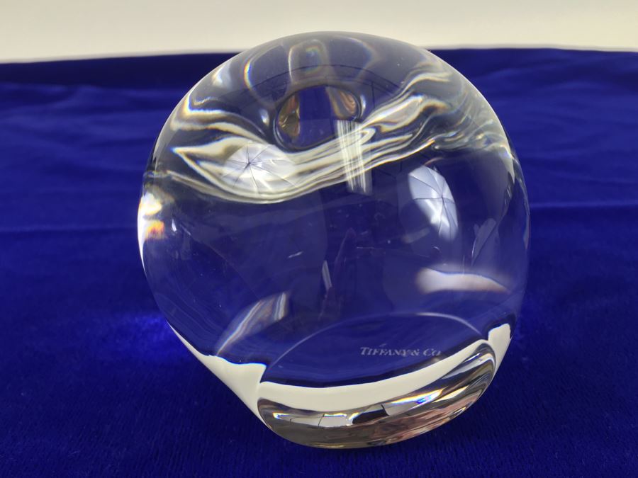 VINTAGE TIFFANY CRYSTAL APPLE outlets PAPERWEIGHT