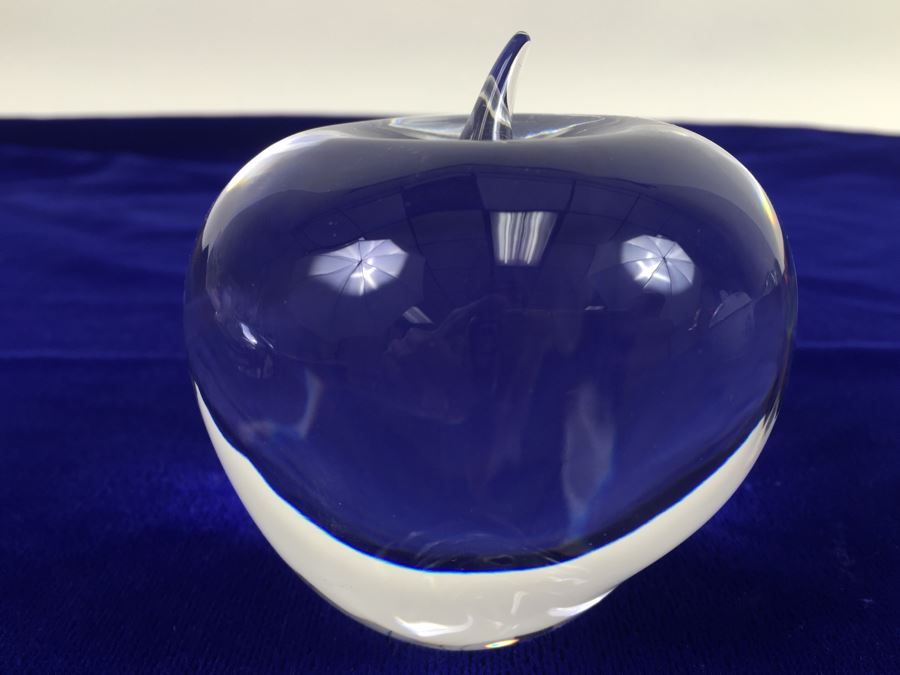 Tiffany & Co Crystal Apple Paperweight [Photo 5]