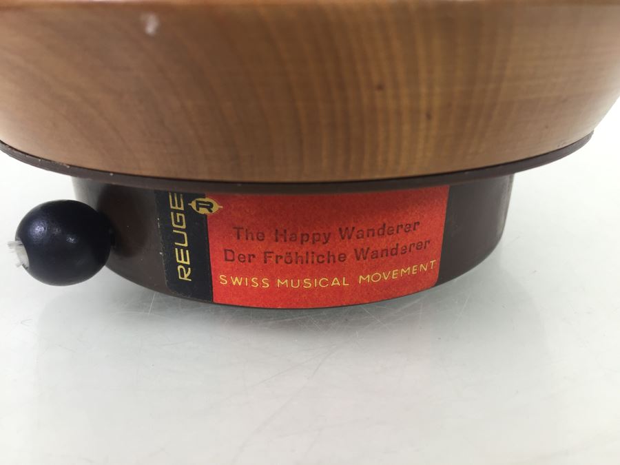 Reuge 'The Happy Wanderer' Swiss Musical Movement Wall Hanging Music Box [Photo 6]