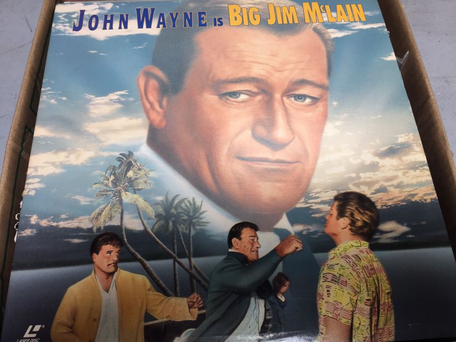 Box Filled With Vintage Laser Discs Videodiscs: The Blues Brothers, Fantasia, 48 Hours Watch Classic Movies In Vintage Fidelity [Photo 5]