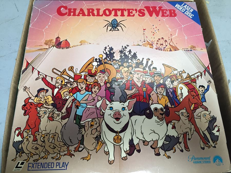 Box Filled With Vintage Laser Discs Videodiscs: The Blues Brothers, Fantasia, 48 Hours Watch Classic Movies In Vintage Fidelity [Photo 4]