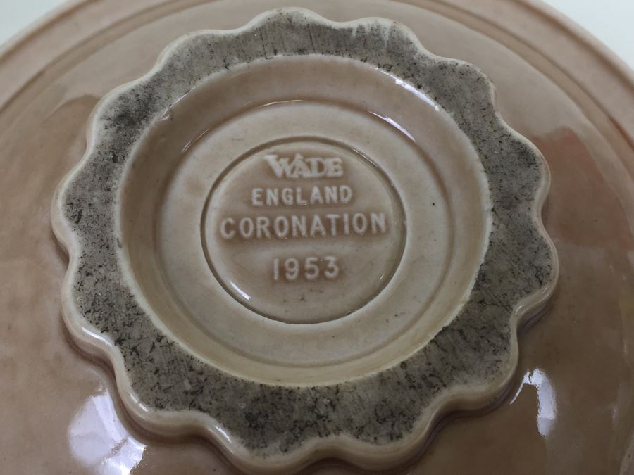 Beswick Ware Teapot + Wade England Coronation 1953 Pin Trinket Dish [Photo 13]