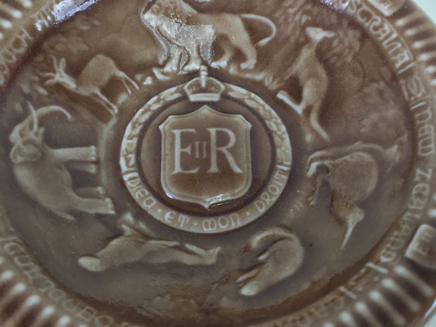 Beswick Ware Teapot + Wade England Coronation 1953 Pin Trinket Dish [Photo 12]