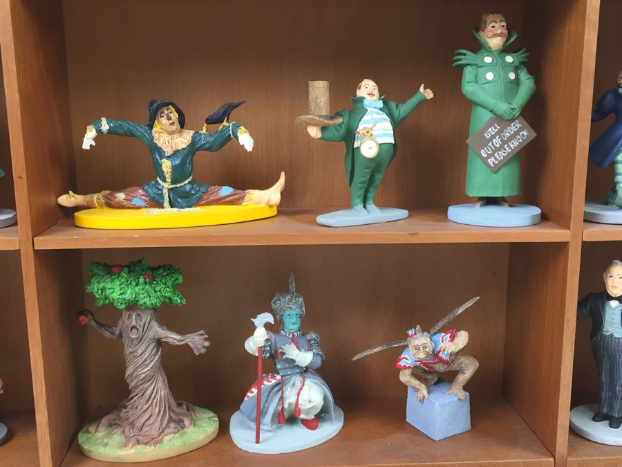 Wizard Of Oz Display Cabinet With Figurines 1988 Turner Entertainment [Photo 10]